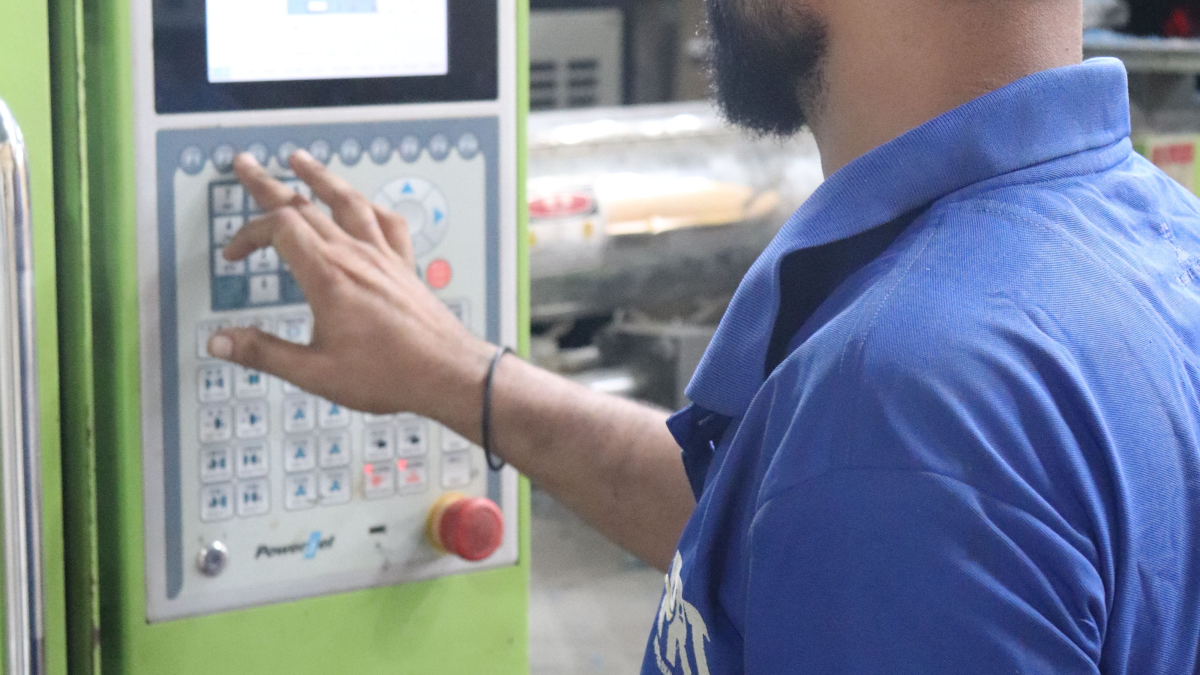CNC Operator in Poland: How in-demand is the profession and what opportunities does it offer?
