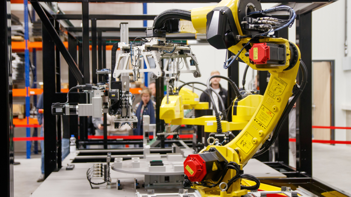 Which CAD/CAM Skills Does a Manufacturing Engineer Need in Modern Production?