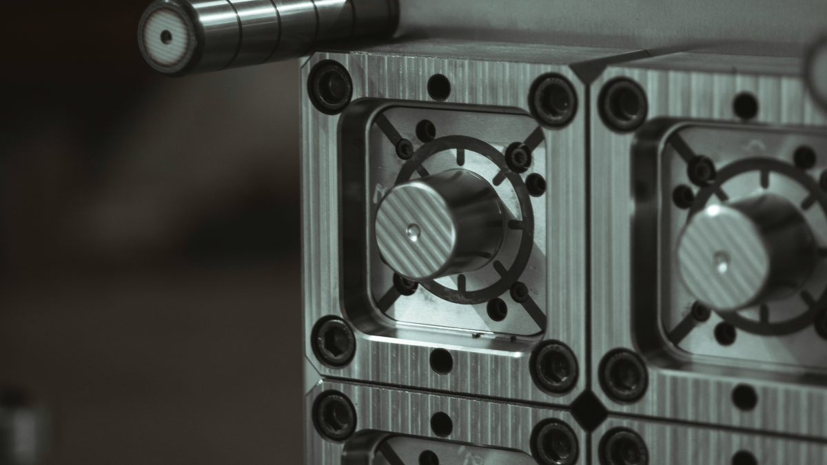 Co warto umieć specjaliście od form wtryskowych i przyrządów: SolidWorks, NX, CATIA czy inne systemy